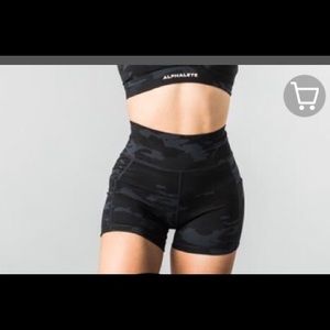 Alphalete Surface Pocket Shorts